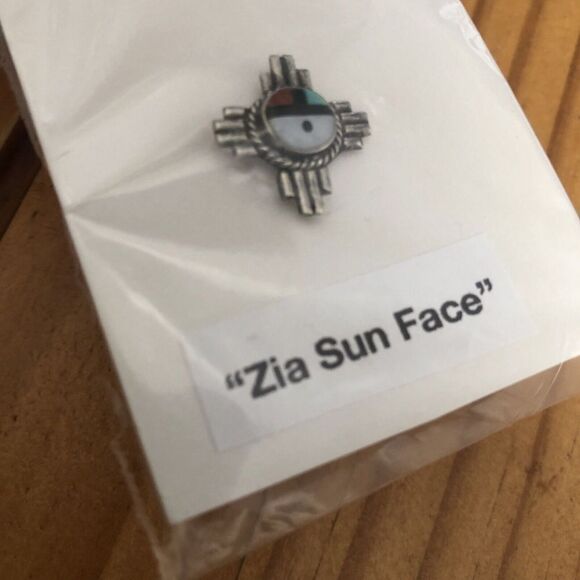 Zuni Sun Face Native American Sterling Silver Lapel Pin Tie Tack Onyx Turquoise - Picture 4 of 4